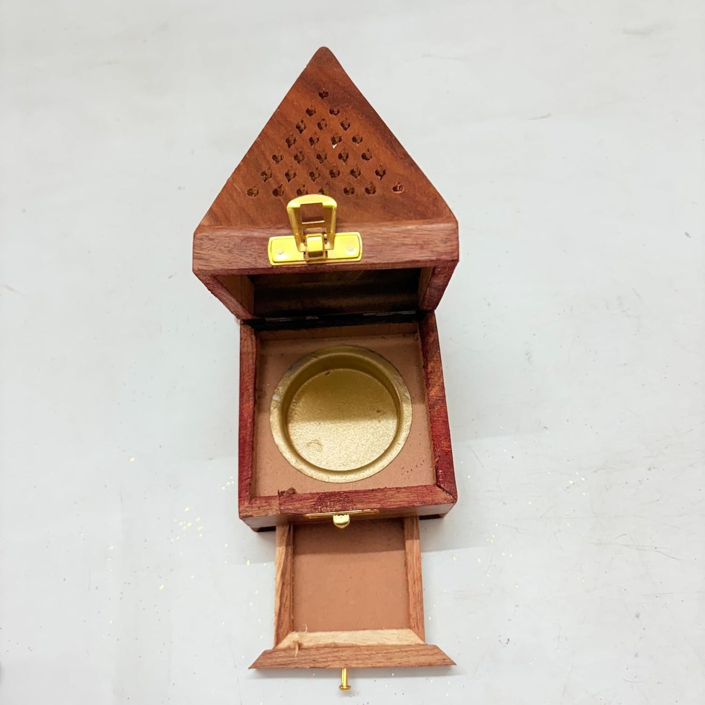 Santarms Wooden Dhoopbatti Stand with Ash Catcher, Sheesham Wood Pyramid Shape Incense Holder, Dhupbatti Box Stand - Pack of 1