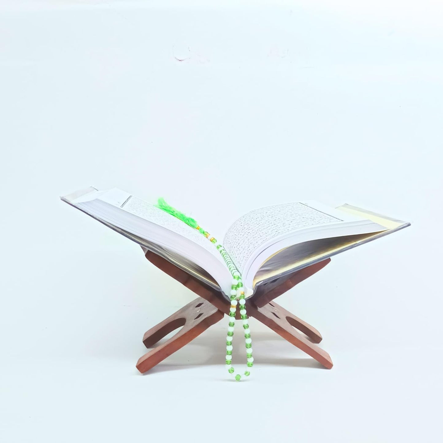 Santarms Premium Wooden Rehal Quran Stand with Islamic Art – Holy Book Holder with Decorative Crescent Moon Design – Home Décor for Ramadan, Eid, Prayer – Bookrest for Quran, Bible, Gita