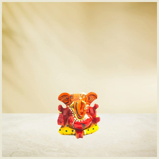 santarms Sidhivinayak Ganesh ji ki Murti Statue Idol for Car Dashboard god Ganesha for Gift Items or Home d�cor Decoration Accessories - Size : 2 inch