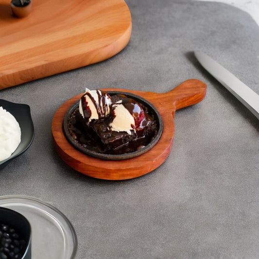 santarms Cast Iron Plate Sizzler Plate with Brownie sizzler Plate Pack of 2