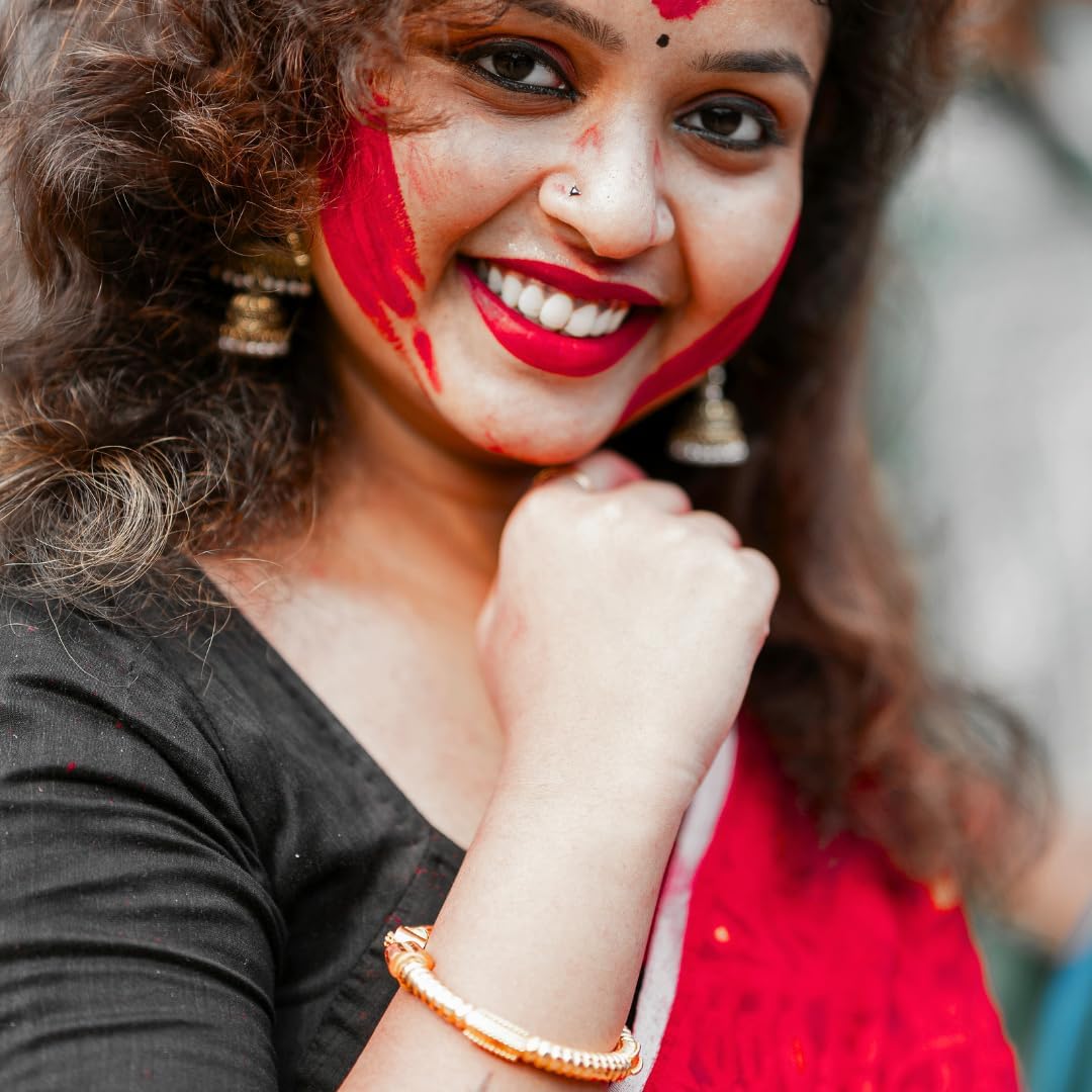 Santarms Natural Laal Sindoor Powder for Women, Red Kumkum Suhaag for Daily Use, Weddings and Puja Use - 10g