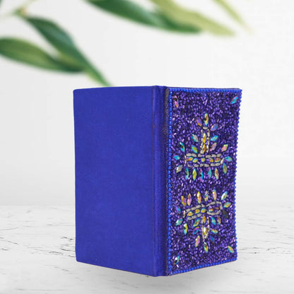 santarms Large Size Diary: Organize Your Thoughts with Style