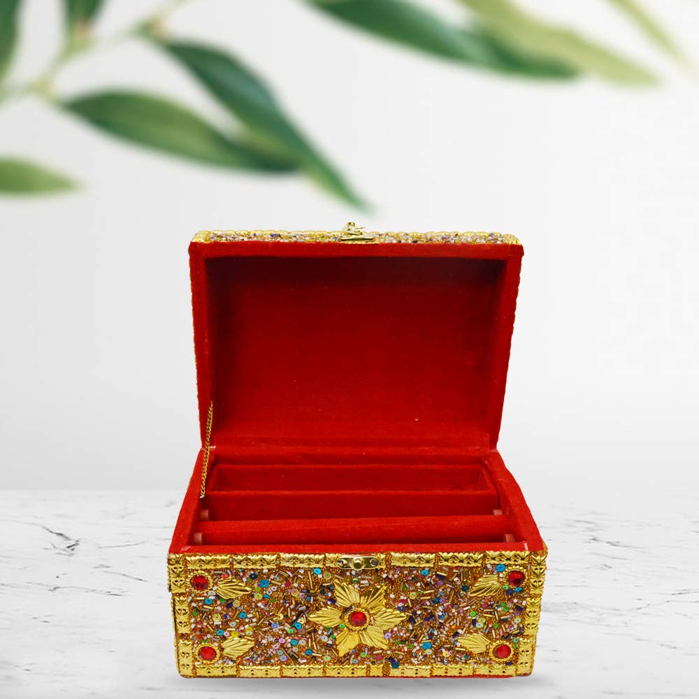 Santarms Premium Luxury Bangle Box Rajwada style Jewellery and Makeup Kit Organizer for Women Vanity Elegance Golden Marrige Designed showpieces Home Decoration Handicraft Make Bride Beauty singardani