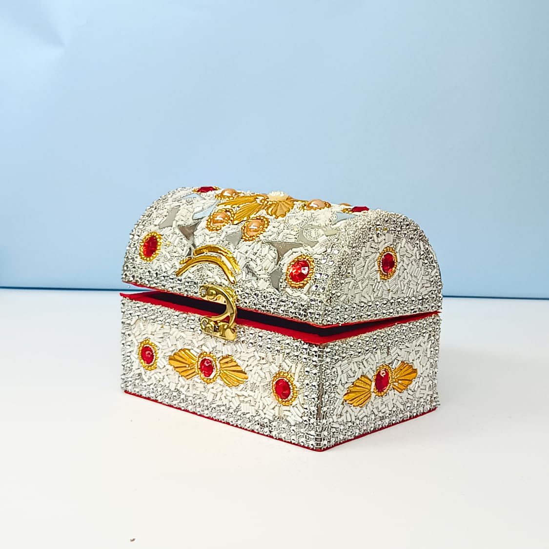 santarms Jewelry Box (White) Shringar Box Married Marriage Women Wedding Gift Gift Vanity Box with Wedding Gift Valentine Gift Gift for Girlfriend jewellery box, Pack of 1