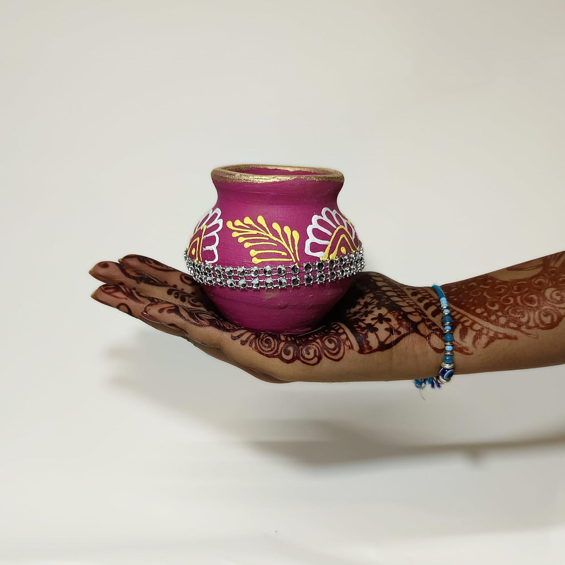 santarms Traditional Govardhan Pooja Parvat Goverdhan Soil Matki | Decorative Diwali Pooja Item for Home | Handcrafted Matka for Festival Rituals & Spiritual Celebrations