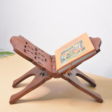 santarms Geeta Stand Wooden Handmade fordable Wooden Book Stand | Stand for Reading | bhagwat Geeta Stand | ramayan Stand Pooja Stand Wooden bhagwat Geeta in Hindi Original Book with Stand (18 INCH)