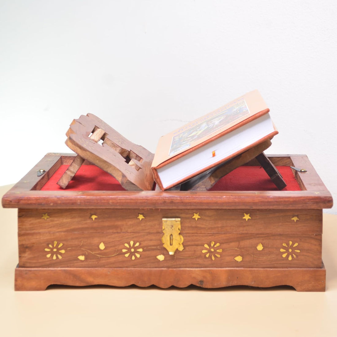 Santarms Shreemad Bhagavad Geeta With Wooden Box and Foldable Stand for Reading - Bhagwat Gita With Brass Inlay Work for Pooja