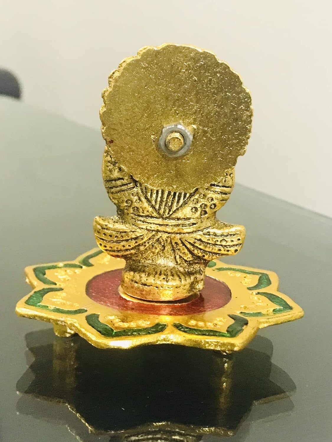 santarms Metal Ganesha Idol with Kamal Chowki, Siddhivinayak Murti Ji - Showpiece for Table Top Home Temple Lord Ganapathi, Ganesh Best Car Dashboard Gift Items Pooja Accessories, Pack of 1