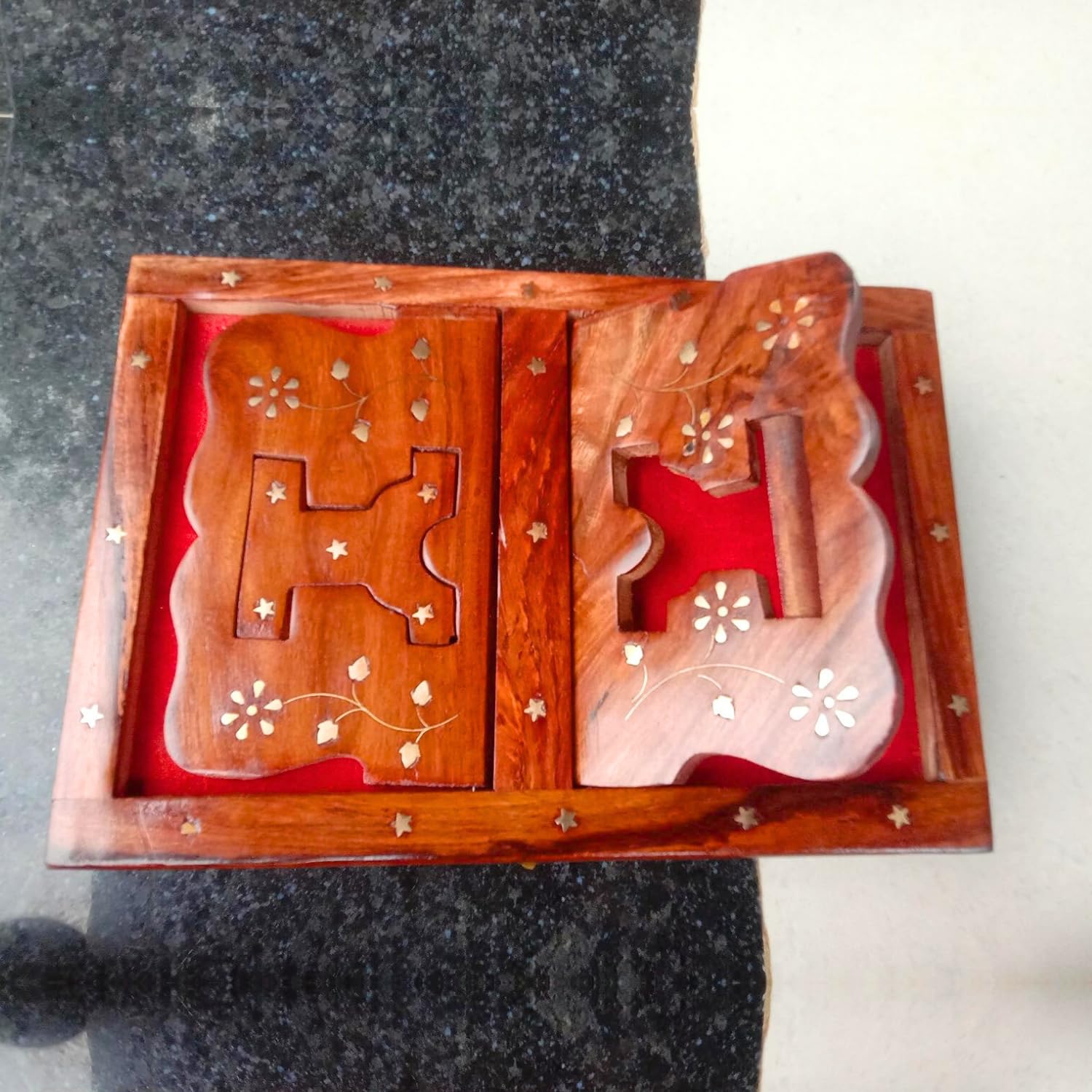 santarms Wooden Handmade Book Box, Holy Book Reader for Home Decor (Brass work) Sheesham Wood, Super Shiny Polished, 1 pcs