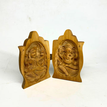 santarms Wooden Laxmi Ganesha Murti in Namaste Shape for Diwali Puja and Home Décor | Handcrafted Decorative Idols for Temple, Office, and Festive Gift – Pack of 1