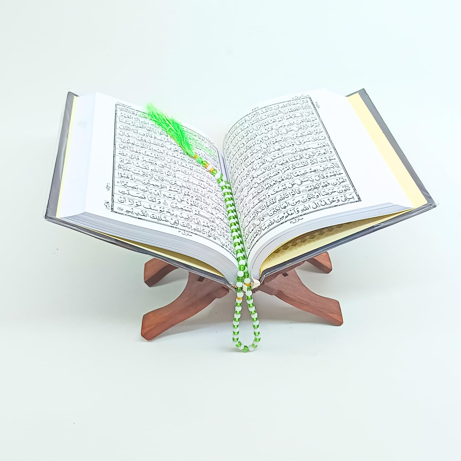 Santarms Premium Wooden Rehal Quran Stand with Islamic Art – Holy Book Holder with Decorative Crescent Moon Design – Home Décor for Ramadan, Eid, Prayer – Bookrest for Quran, Bible, Gita