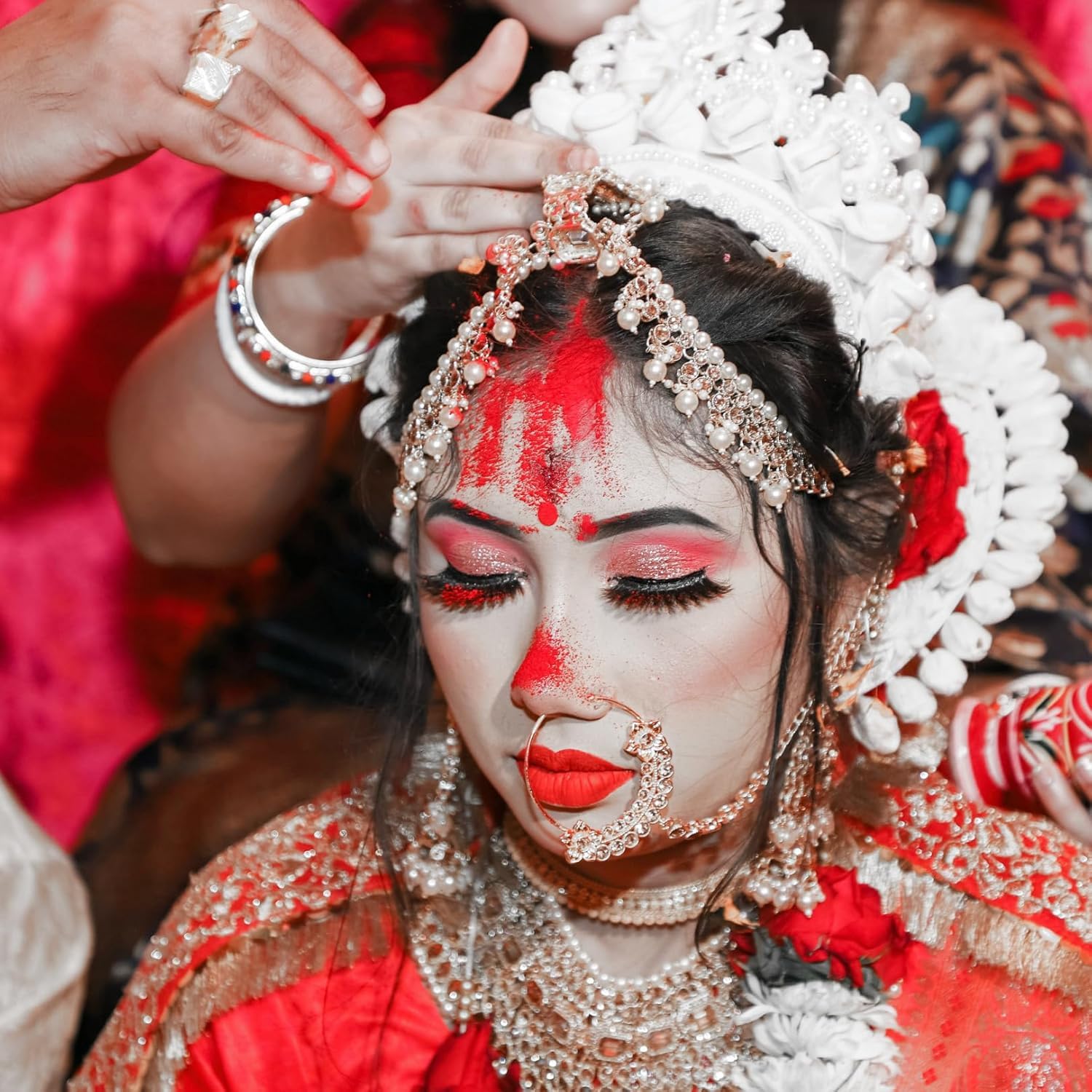 Santarms Natural Laal Sindoor Powder for Women, Long-Lasting Red Kumkum Suhaag for Pooja, Daily Use - 250gm