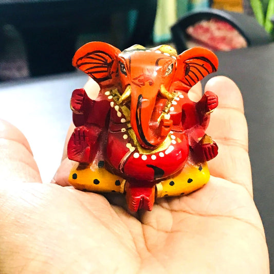 santarms Sidhivinayak Ganesh ji ki Murti Statue Idol for Car Dashboard god Ganesha for Gift Items or Home d�cor Decoration Accessories - Size : 2 inch