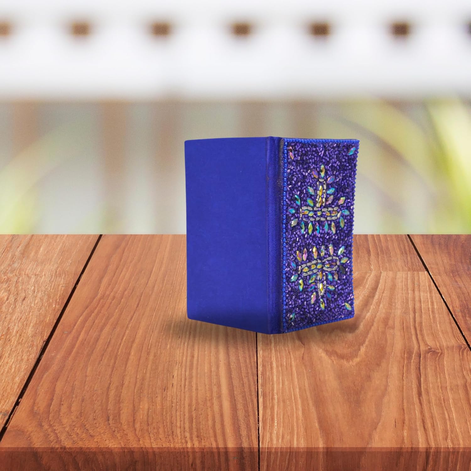 santarms Large Size Diary: Organize Your Thoughts with Style