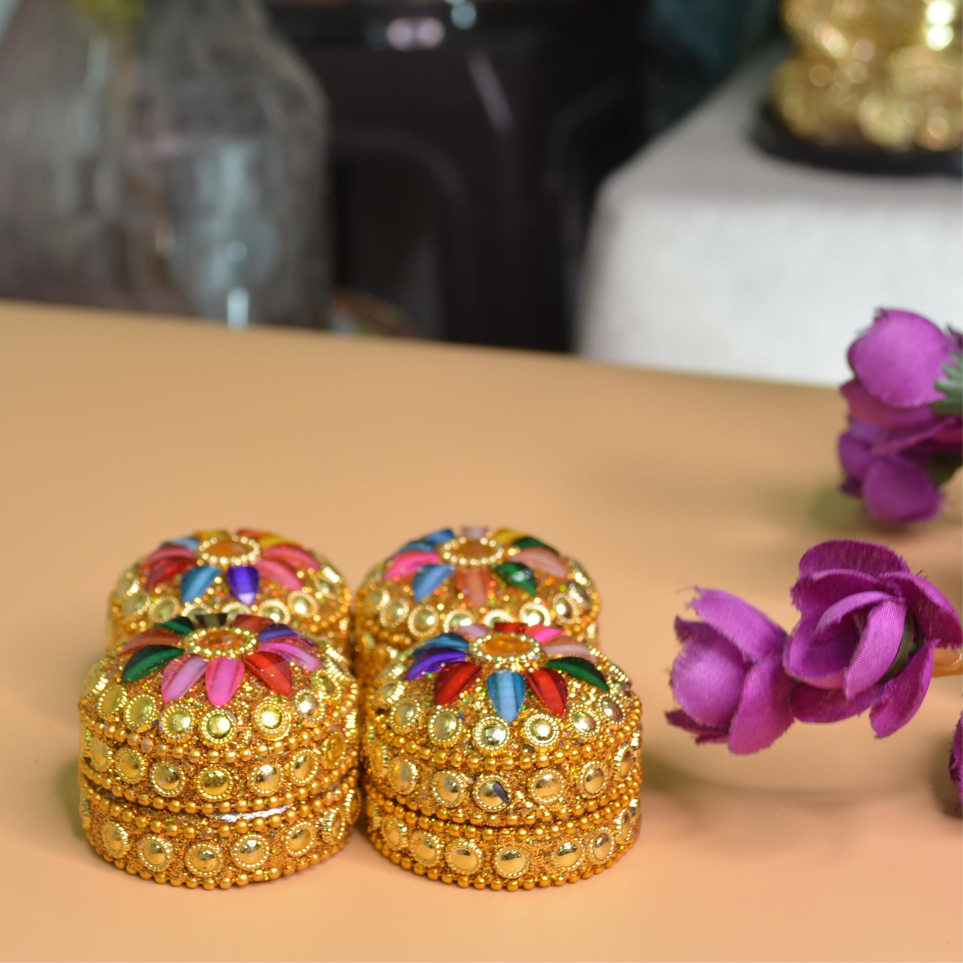 santarms Handmade Golden Small Kumkum Box Handcrafted Sindoor Shringar Dani For Married Women Shadi Ka Gifts Aluminum Daani - Shadi Ka Gifts Pack