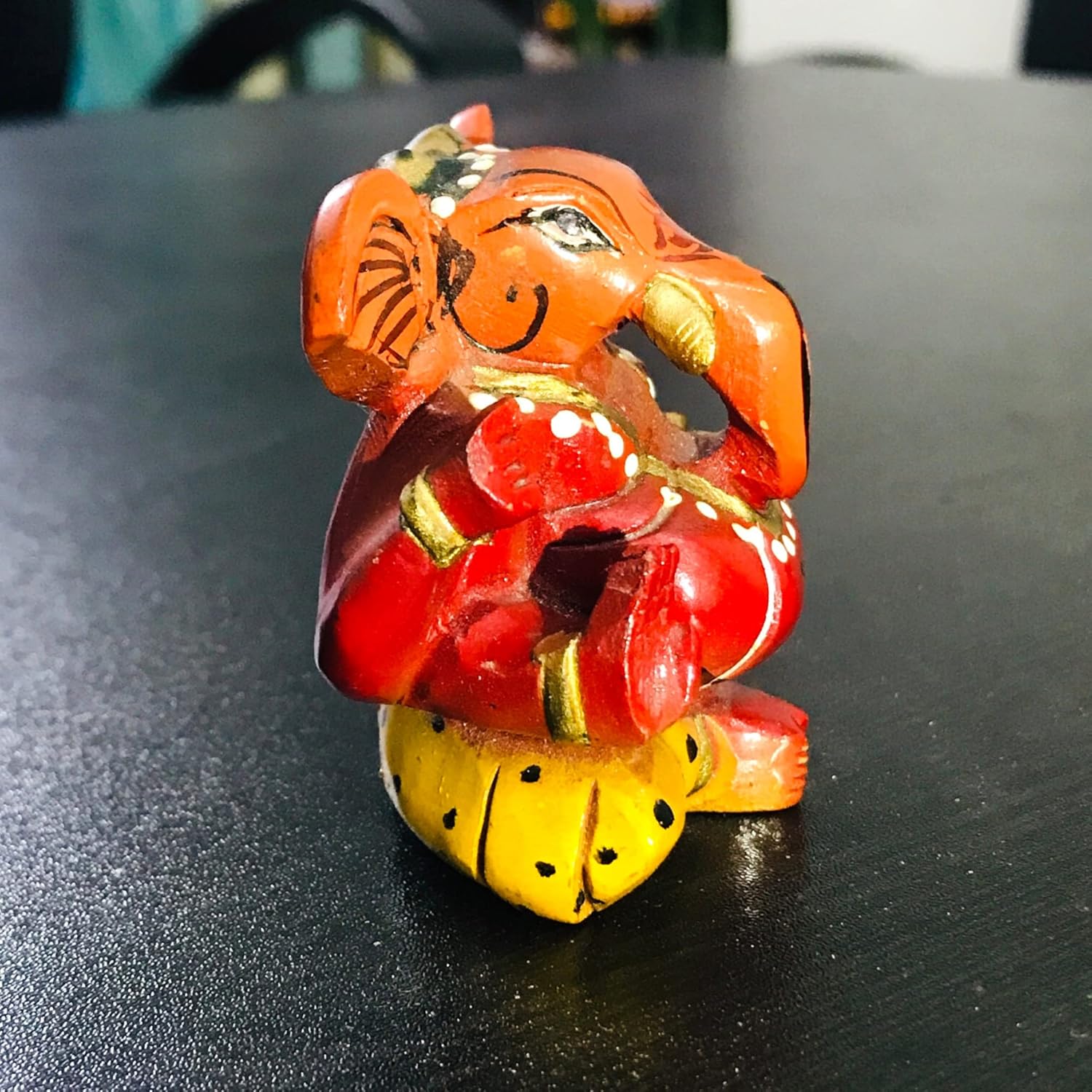 santarms sidhivinayak Ganesh Idol Statue - Idol for car Dashboard - Ganesha for Gift Items or Home décor Decoration Accessories - Size : 2 inch