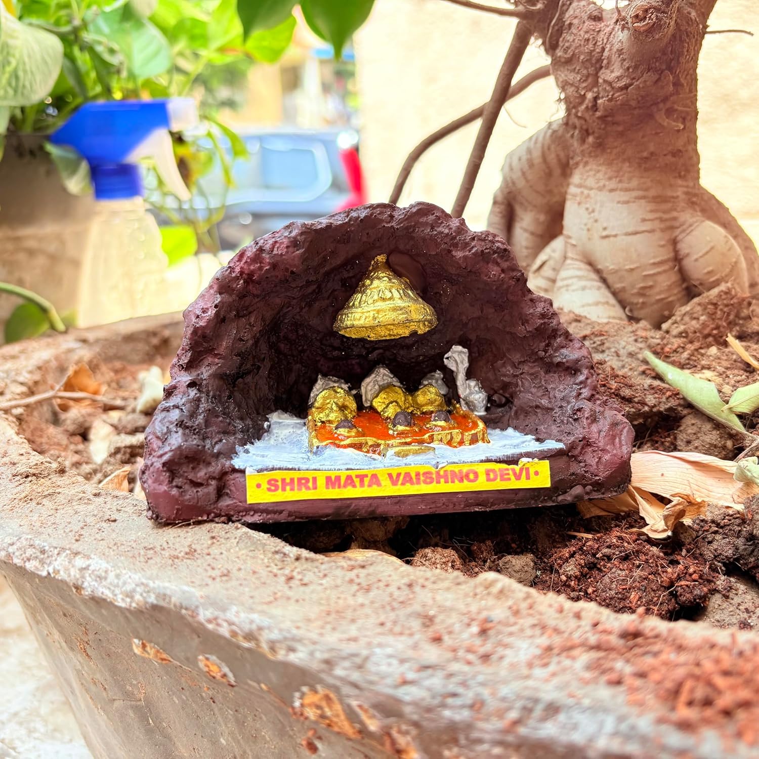 santarms Vaishno Devi Gufa Idol - Handmade MATA Vaishno Devi Statue for Home Temple & Religious Worship Resin Craft, for Devotees (Jammu & Kashmir)