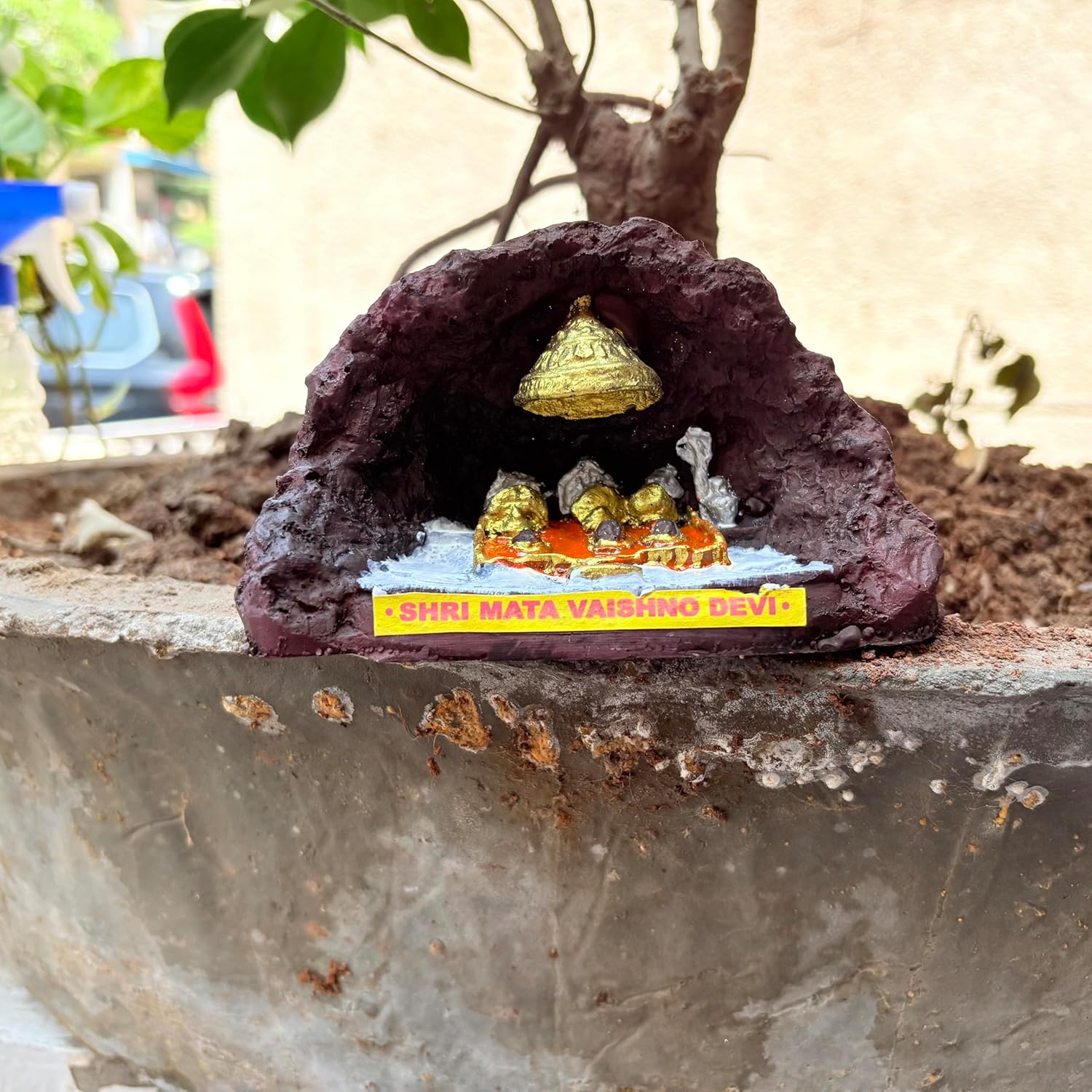 santarms Handmade MATA Vaishno Devi Ji Idol - Divine Vaishno Devi Gufa Statue Resin Craft for Religious Worship & Home Temple Decor for Devotees (Jammu & Kashmir)
