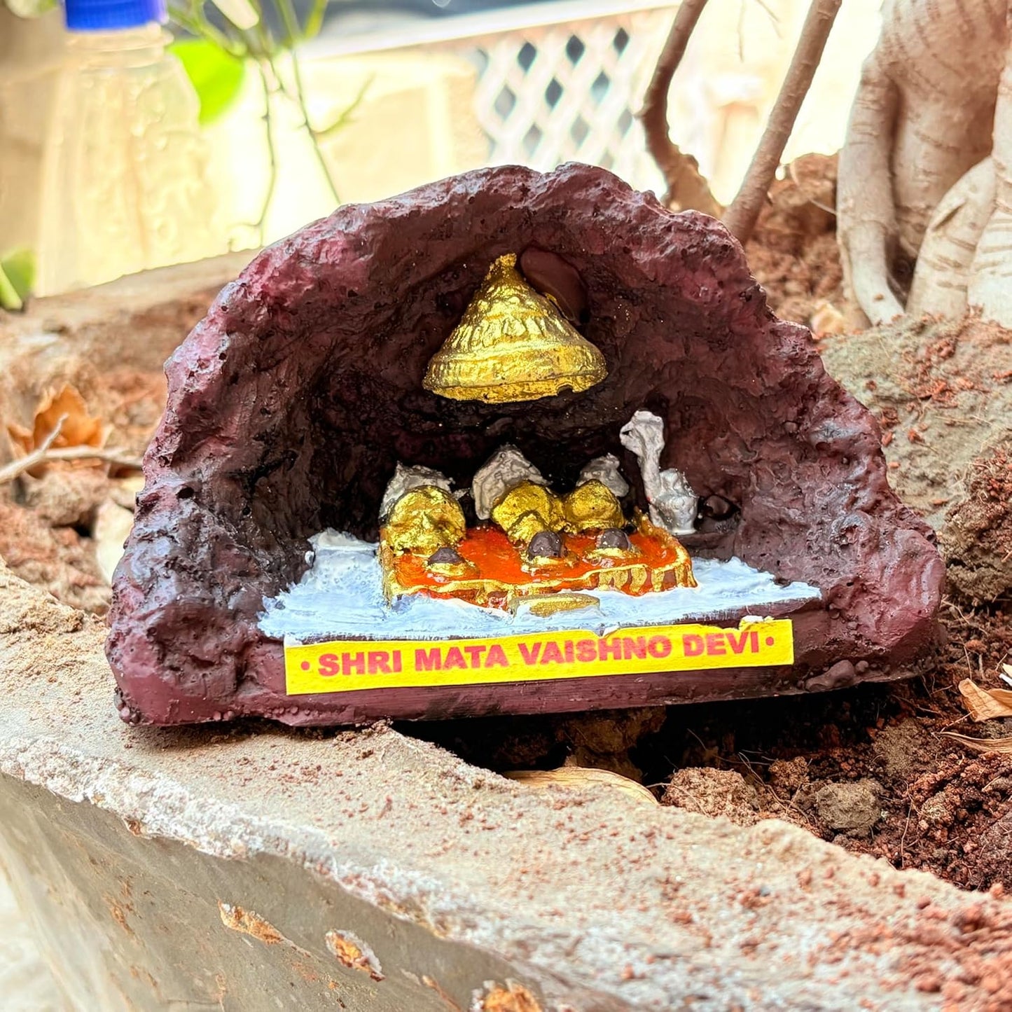 santarms Handmade MATA Vaishno Devi Ji Idol - Divine Vaishno Devi Gufa Statue Resin Craft for Religious Worship & Home Temple Decor for Devotees (Jammu & Kashmir)
