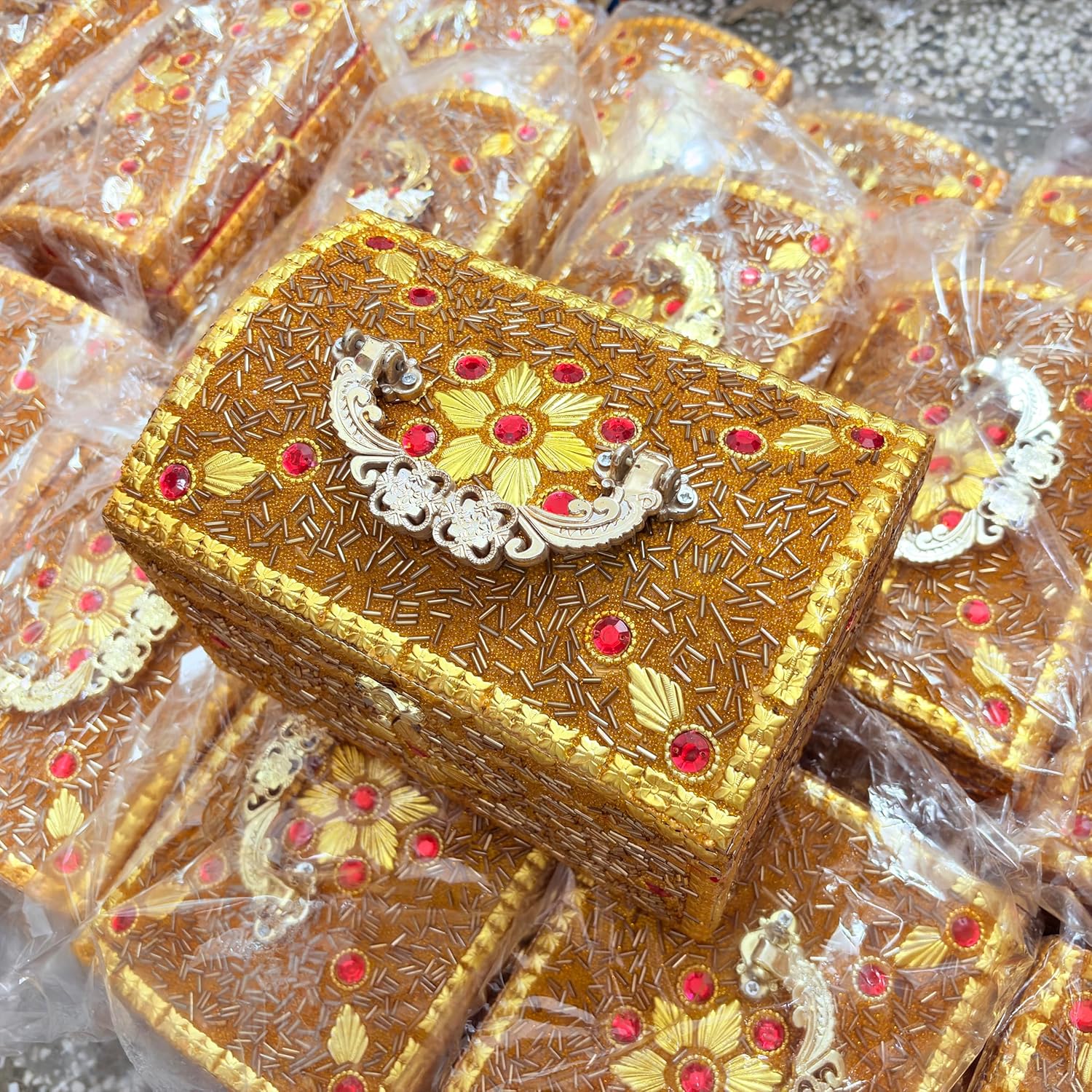 santarms Handmade Wooden Rajwada Vanity Makeup Storage Box | Traditional Decorative Bangle Decor Gift Packing Boxes for Wedding Items | Stylish Wood Vintage PACK OF 1Pcs