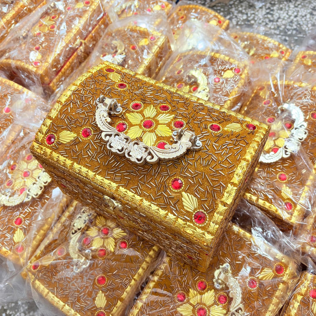 santarms Handmade Wooden Rajwada Vanity Makeup Storage Box | Traditional Decorative Bangle Decor Gift Packing Boxes for Wedding Items | Stylish Wood Vintage PACK OF 1 Pcs