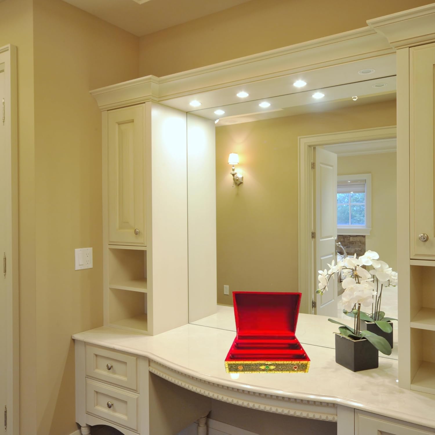 Luxury Jewellery Box for Makeup & Accessories – Golden Antique