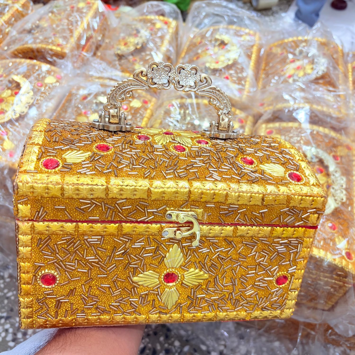 Wooden Jewellery Case with Velvet Interior – Protective Lining